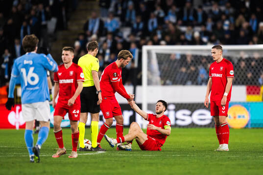 Ricky van Wolfswinkel of Twente in pain
