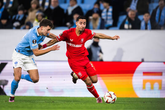 Colin Rösler of Malmö FF and Julien Mesbahi of Twente