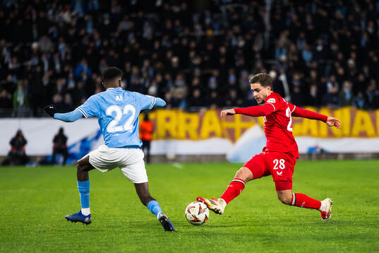 Bart Van Rooij of Twente