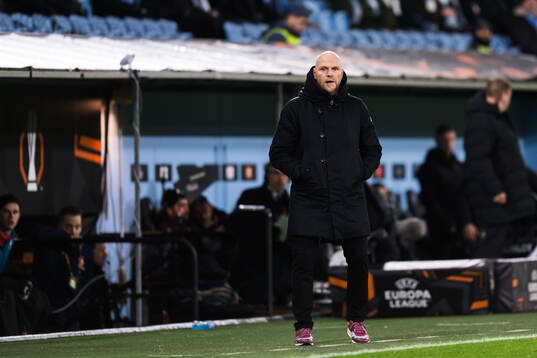 Head coach Joseph Oosting of Twente