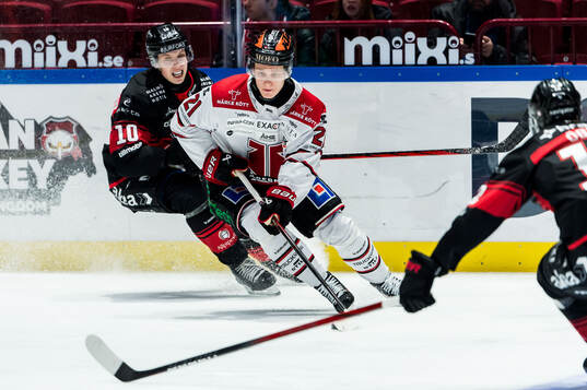 Malmö Redhawks William von Barnekow och Örebros Patrik