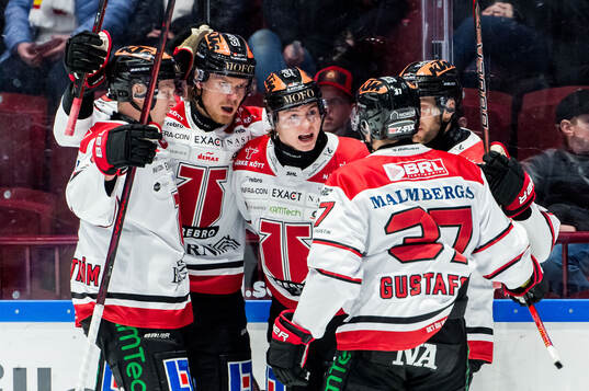 Örebros Noah Steen jublar