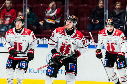 Örebros Christopher Mastomäki jublar