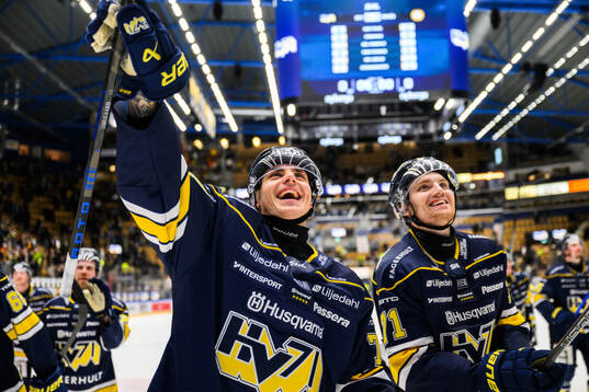 HV71s Herman Hansson jublar