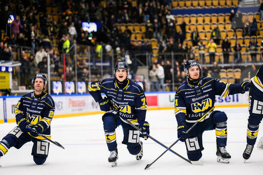 HV71s Herman Hansson jublar
