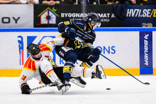 Brynäs Anton Rödin och HV71s Henrik Borgström