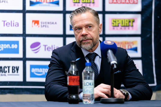 Växjös assisterande tränare Fredrik Hellgren på
