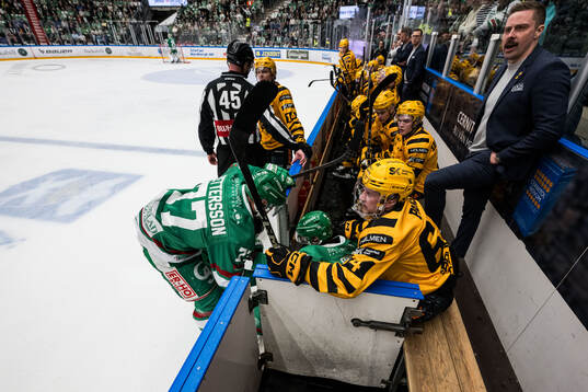 Rögles Gregor Biber har ont