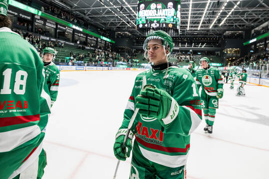 Rögles Max Karlsson jublar