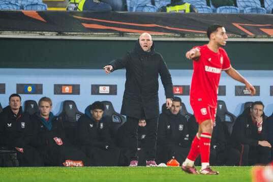 Head coach Joseph Oosting of Twente