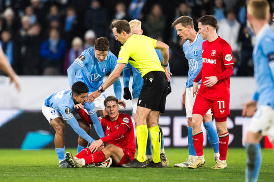 Zakaria Loukili and Jens Stryger Larsen of Malmö FF with