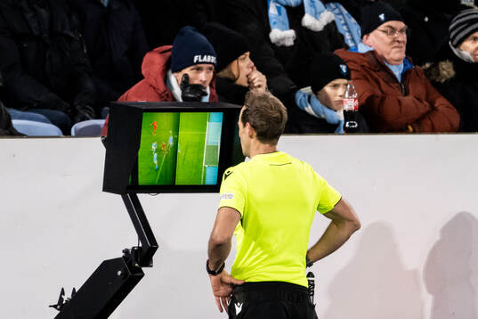 Referee Sascha Stegemann at a VAR situation
