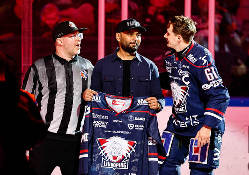 Matchvärd med Linköpings Markus Ljungh