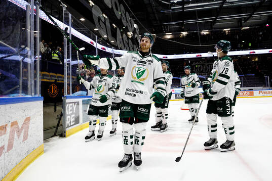 Färjestads spelare jublar