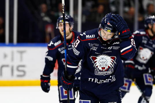 Linköpings Ty Rattie deppar