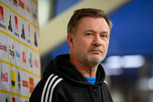 Head coach Peter Gerhardsson of Sweden