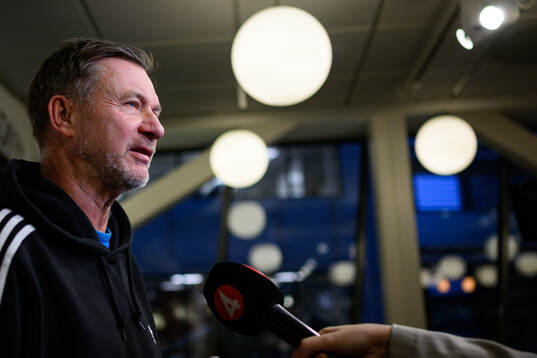 Head coach Peter Gerhardsson of Sweden