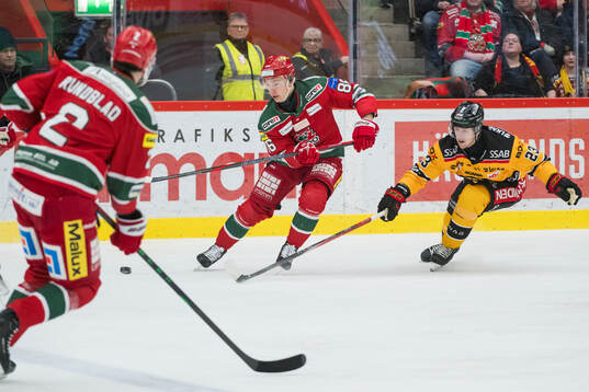Modos Lukas Jasek och Luleås Jesper Sellgren