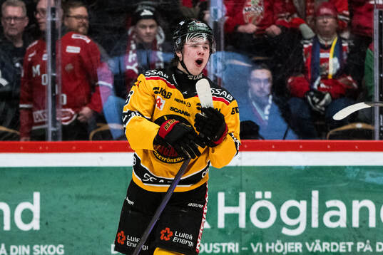 Luleås Isac Hedqvist jublar