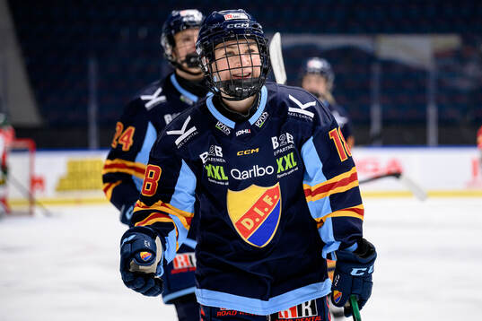 Djurgårdens Alice Östensson jublar