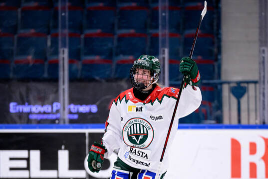 Frölundas Elisa Holopainen jublar