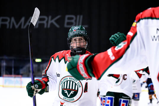 Frölundas Michelle Karvinen jublar