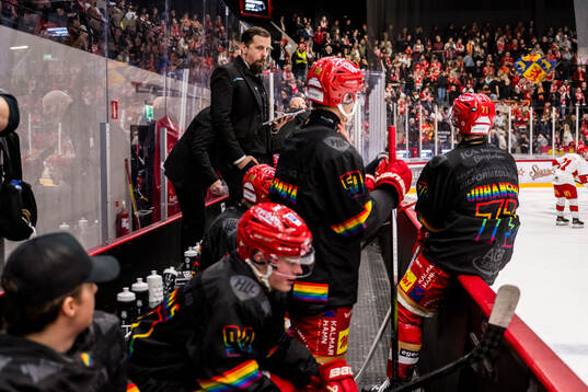 Kalmars tränare Viktor Tuurala deppar