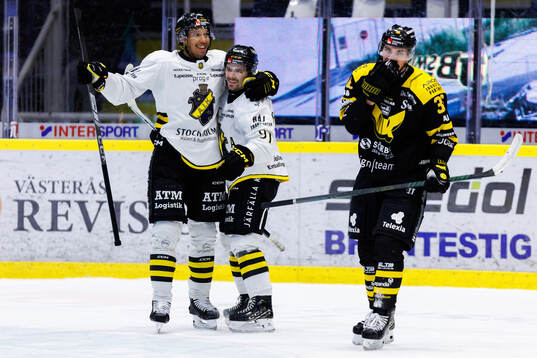 AIKs Oscar Nord jublar