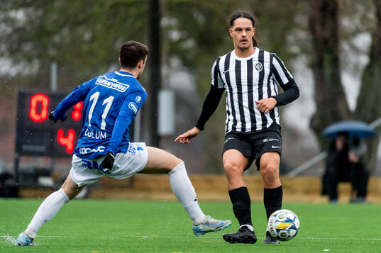 Trelleborgs Armin Culum och Landskronas André Alvarez Perez