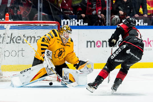 Malmö Redhawks Linus Öberg gör 4-1 bakom Skellefteås
