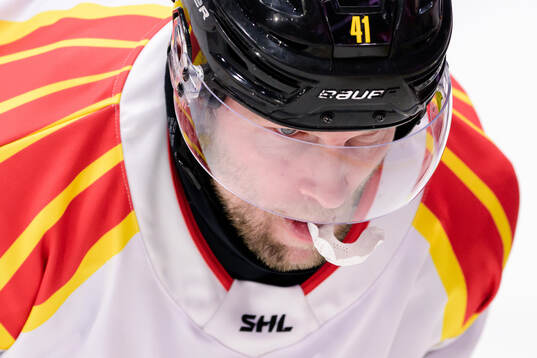 Brynäs Greg Scott har ont