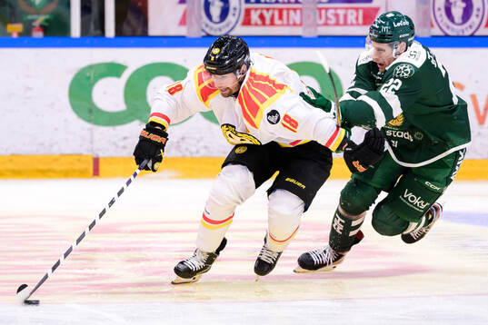 Brynäs Anton Rödin och Färjestads Per Åslund