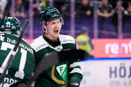 Färjestads Adam Ollas Mattsson deppar
