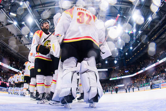 Brynäs Bobby Trivigno jublar
