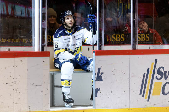 HV71s Tanner Kero i utvisningsbåset