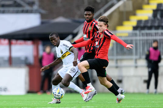 AIKs Stanley Wilson Omondi och Brommapojkarnas Ezekiel