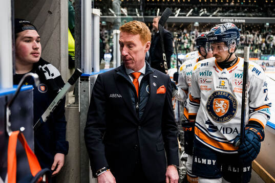 Växjös tränare Jörgen Jönsson deppar