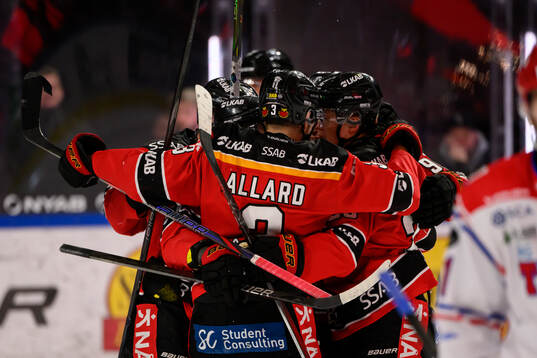 Luleås Jesper Sellgren jublar
