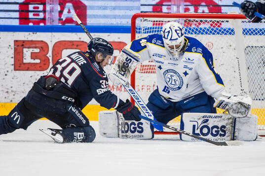Linköpings Ty Rattie och Leksands målvakt Mantas Armalis