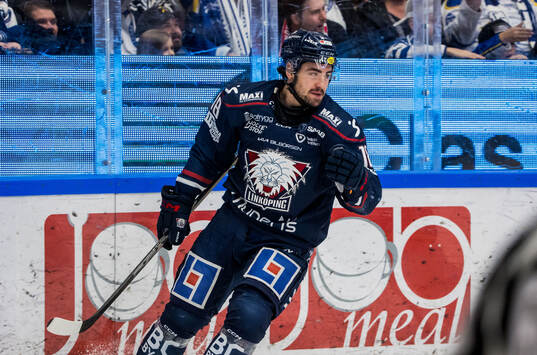 Linköpings Remi Elie jublar