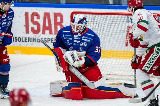 Oskarshamns målvakt Evan Cowley
