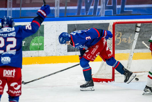 Oskarshamns Niclas Burström jublar