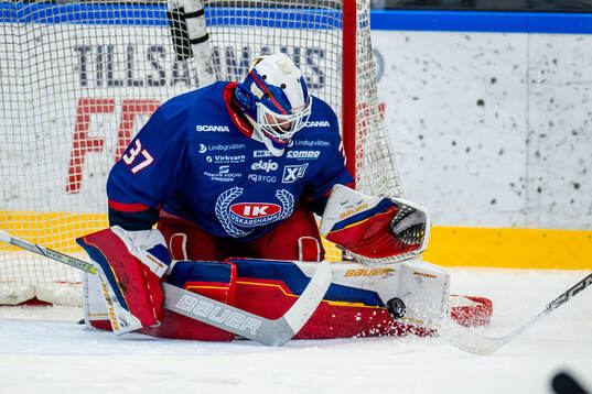 Oskarshamns målvakt Evan Cowley