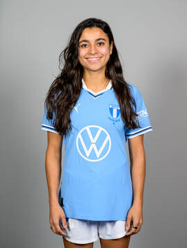 Malmö FF presenterar Ines Belloumou som ny spelare med