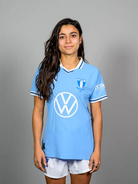 Malmö FF presenterar Ines Belloumou som ny spelare med