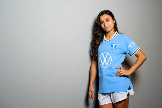 Malmö FF presenterar Ines Belloumou som ny spelare med