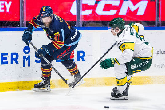 Björklövens Joel Mustonen och Djurgårdens Patrick