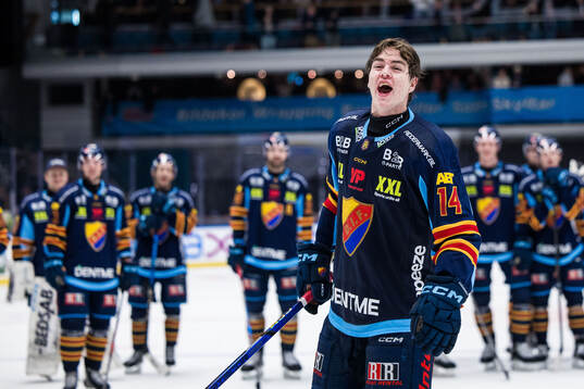 Djurgårdens Anton Frondell jublar