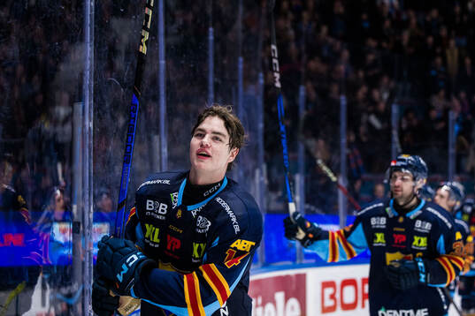 Djurgårdens Anton Frondell jublar