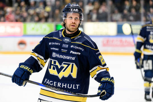 HV71s Mattias Tedenby deppar